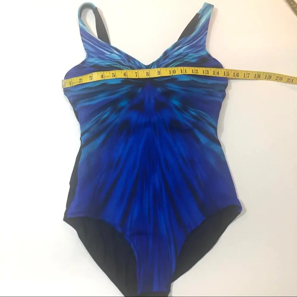 Women's Twister Chlorine Blue One Piece Swimsuit Size 10
